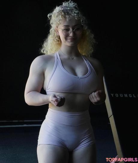 Chloethehokage nude leaked OnlyFans photo #7