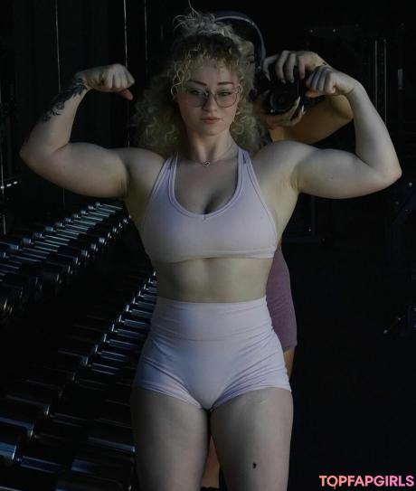 Chloethehokage nude leaked OnlyFans photo #9