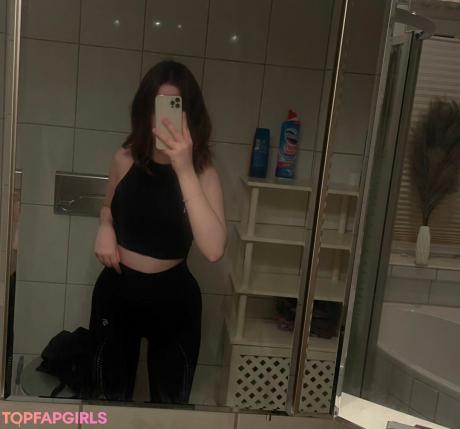 Larissaxadventures nude leaked OnlyFans photo #9