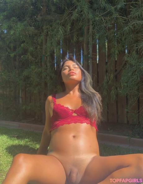 Olivia nude leaked OnlyFans photo #15