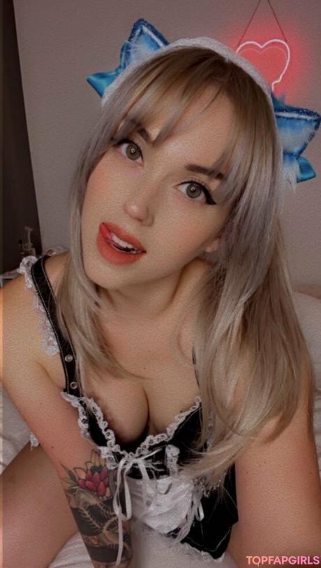 Caradaily nude leaked OnlyFans photo #4