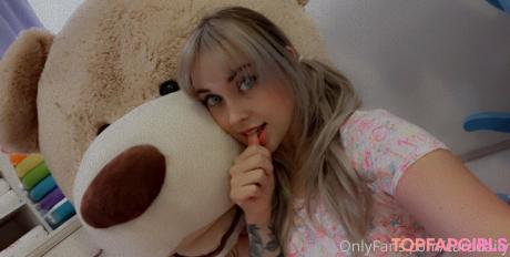 Caradaily nude leaked OnlyFans photo #5