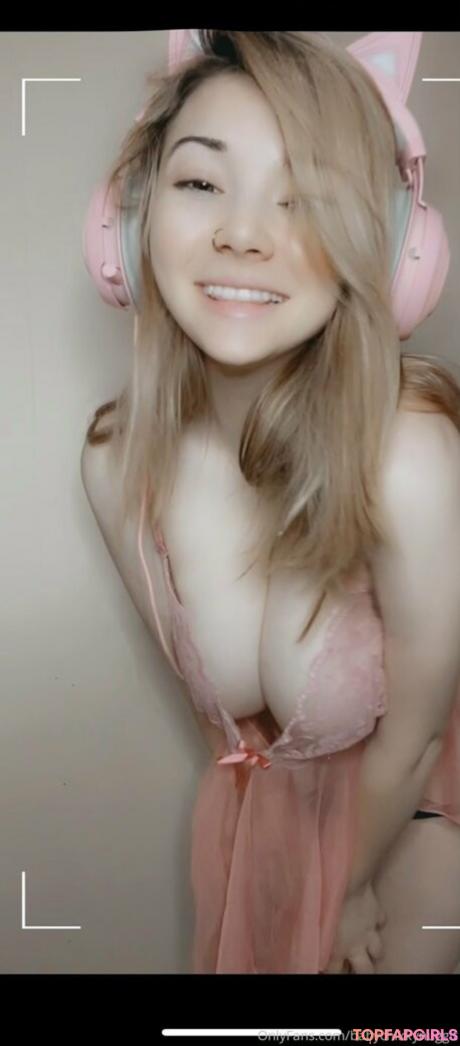Babychikkynuggit nude leaked OnlyFans photo #27