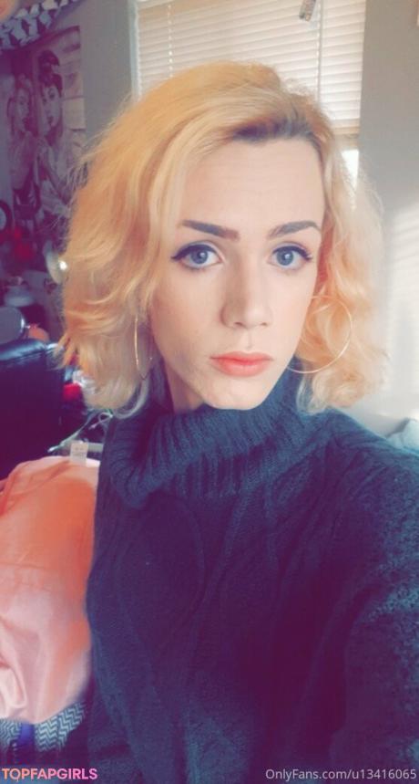 Maddierose10 nude leaked OnlyFans photo #8