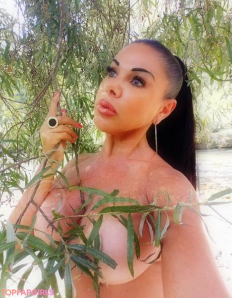 Soniaeyes nude leaked OnlyFans photo #4