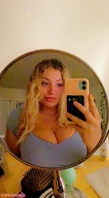 Meakelena nude leaked OnlyFans photo #112
