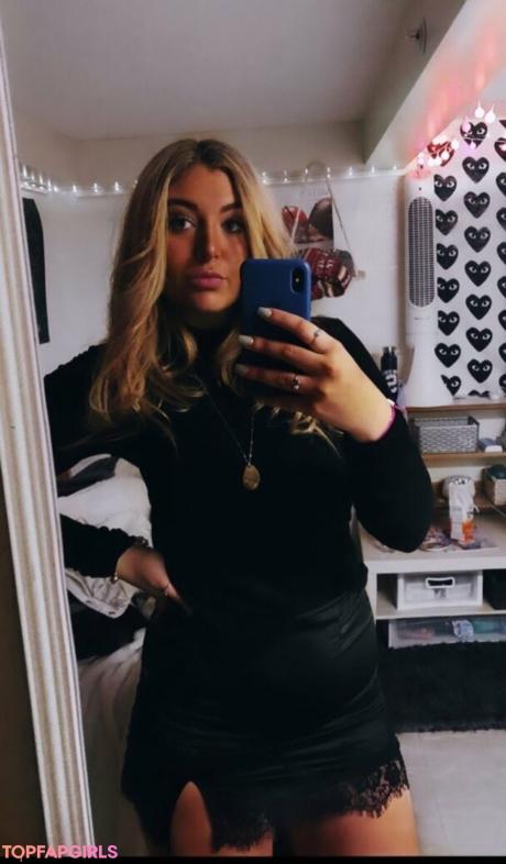 Meakelena nude leaked OnlyFans photo #79