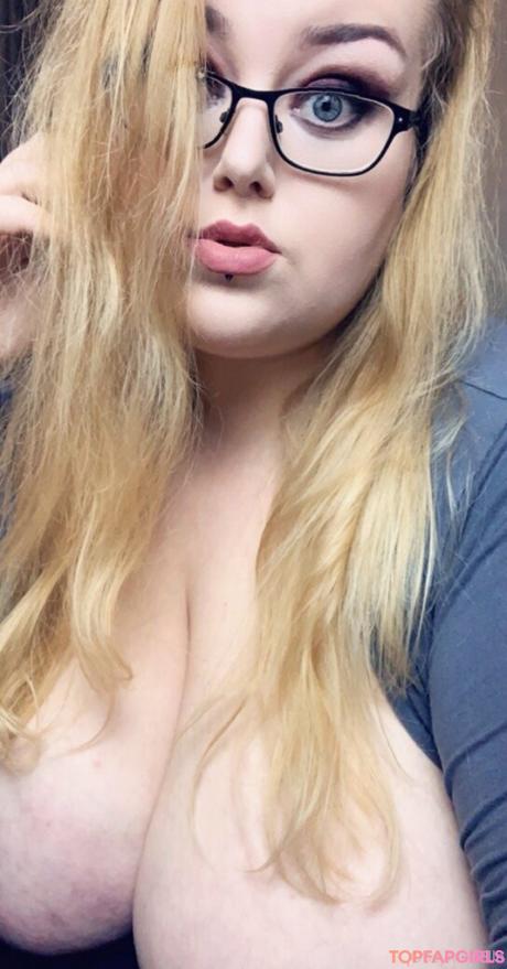 Obeymisselle nude leaked OnlyFans photo #132