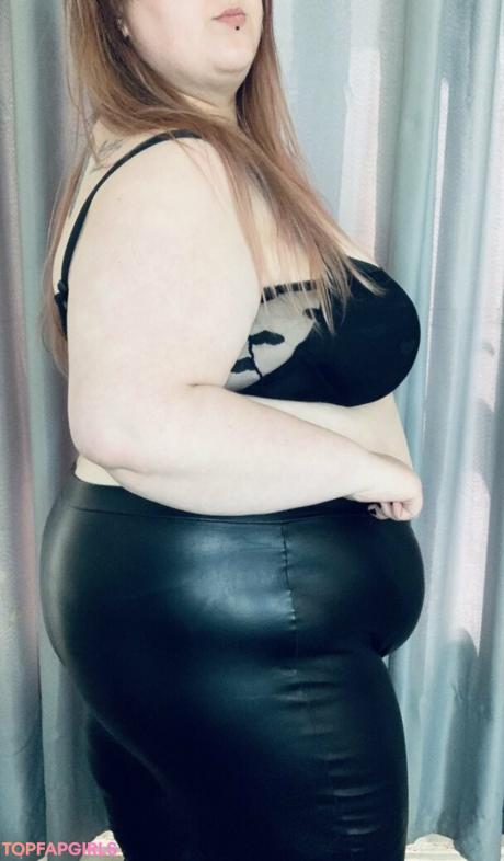 Obeymisselle nude leaked OnlyFans photo #166