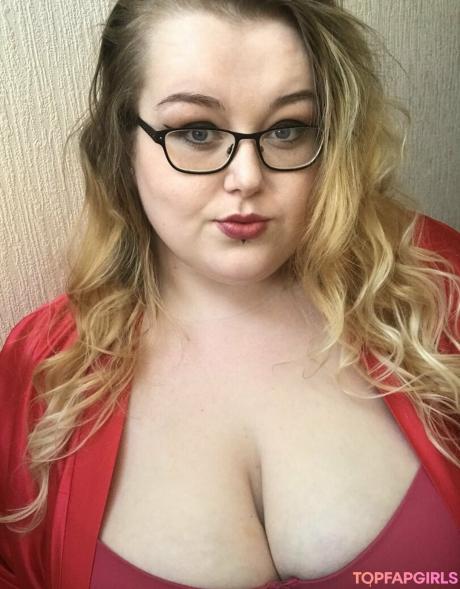 Obeymisselle nude leaked OnlyFans photo #220