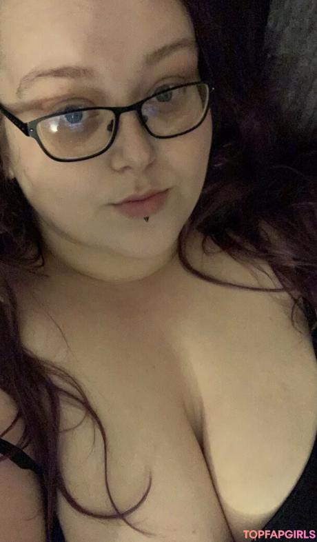 Obeymisselle nude leaked OnlyFans photo #35