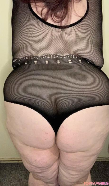 Obeymisselle nude leaked OnlyFans photo #40