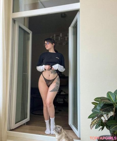 Es.lain nude leaked OnlyFans photo #697