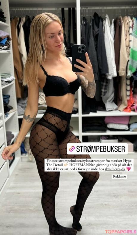 Emilie nude leaked OnlyFans photo #8