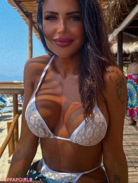 Ginia nude leaked OnlyFans pic