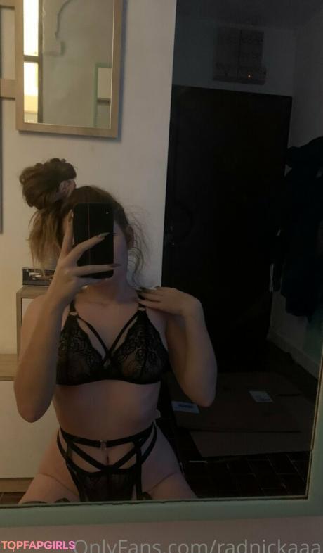 Radnickaaa nude leaked OnlyFans photo #44