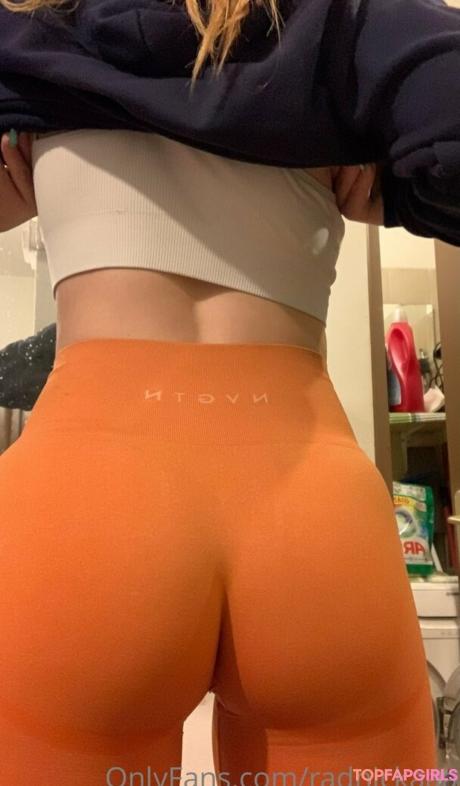 Radnickaaa nude leaked OnlyFans photo #50