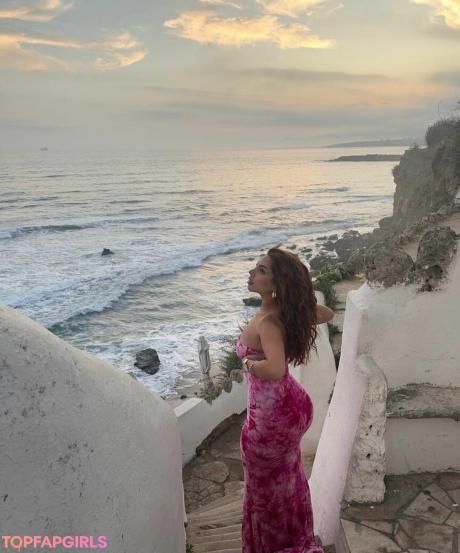 Laurgmzz nude leaked OnlyFans photo #165
