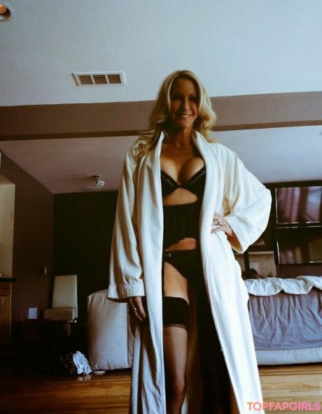 Emma nude leaked OnlyFans photo #105