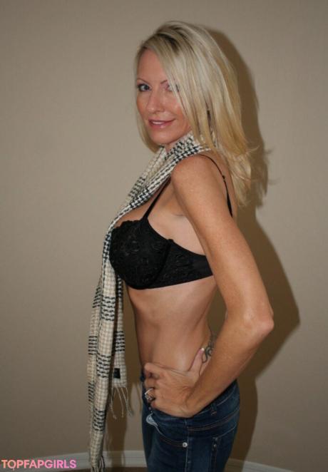 Emma nude leaked OnlyFans photo #115
