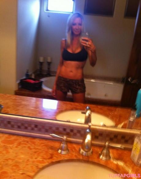 Emma nude leaked OnlyFans photo #185