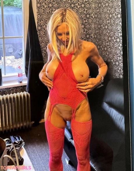 Emma nude leaked OnlyFans photo #358