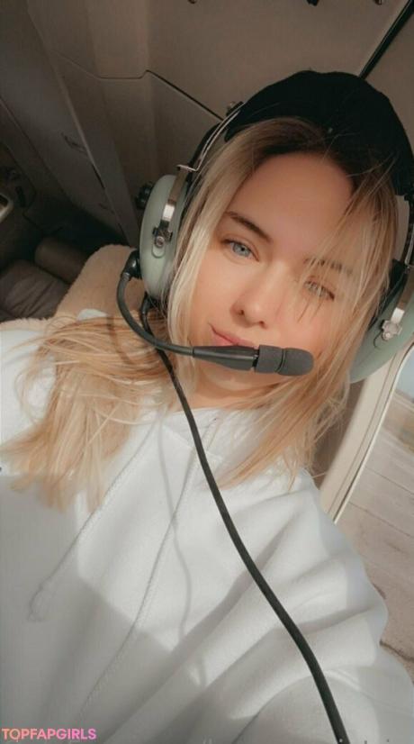 Becca_aviatrix nude leaked OnlyFans photo #105