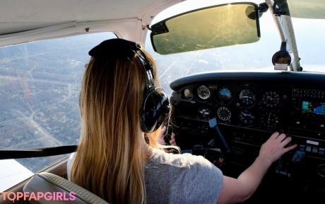 Becca_aviatrix nude leaked OnlyFans photo #11