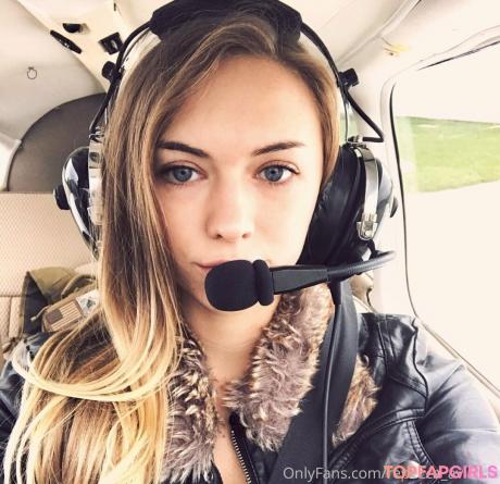 Becca_aviatrix nude leaked OnlyFans photo #115