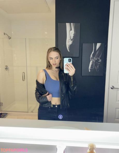 Becca_aviatrix nude leaked OnlyFans photo #15