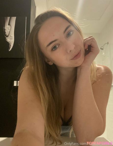 Becca_aviatrix nude leaked OnlyFans photo #22