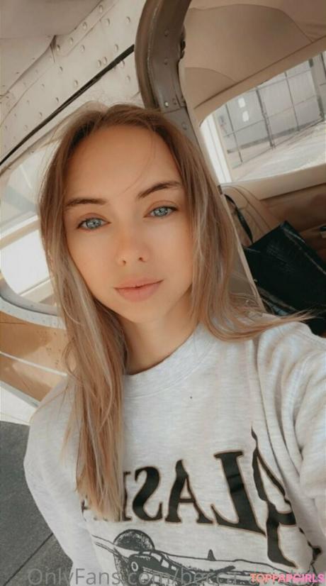 Becca_aviatrix nude leaked OnlyFans photo #79