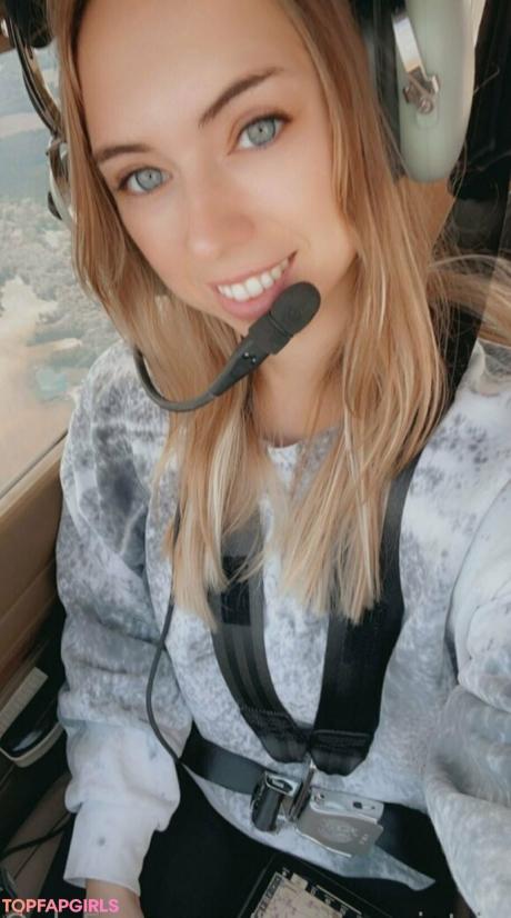 Becca_aviatrix nude leaked OnlyFans photo #93