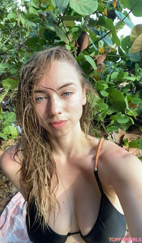 Becca_aviatrix nude leaked OnlyFans photo #97