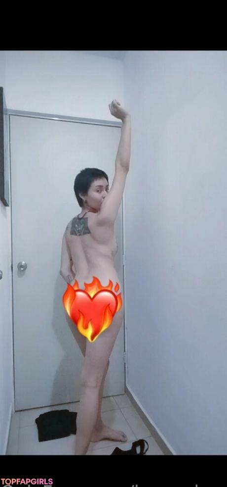 Loveaxlgnr nude leaked OnlyFans photo #20