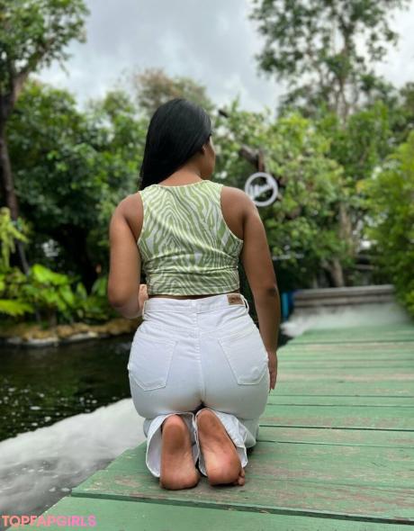 Belindaleehana nude leaked OnlyFans photo #13