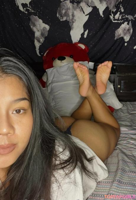 Belindaleehana nude leaked OnlyFans photo #15