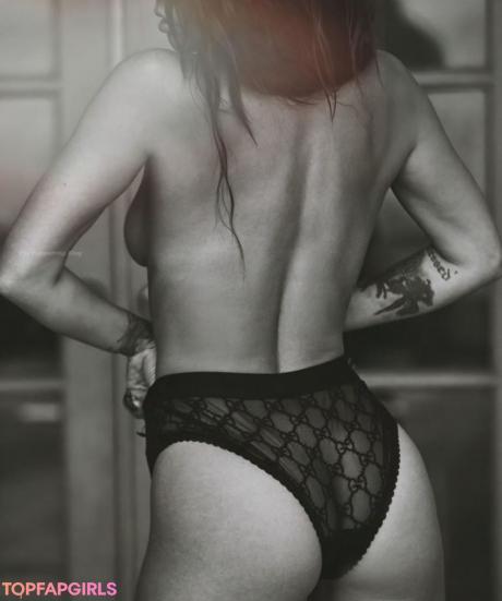 Chanel nude leaked OnlyFans photo #13