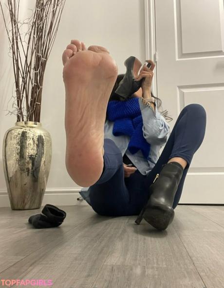 Bornroyal_feet nude leaked OnlyFans photo #53