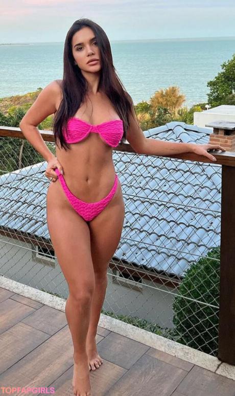 Gizelly nude leaked OnlyFans photo #8