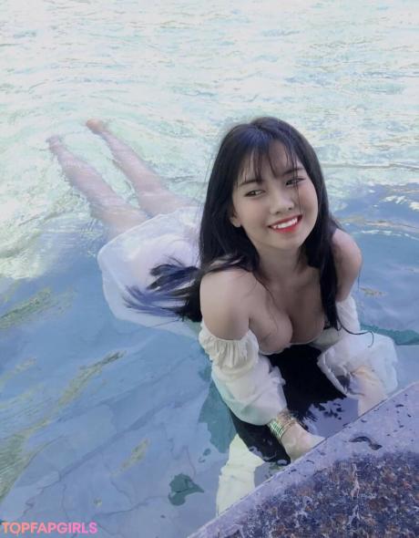 YiYi nude leaked OnlyFans photo #9