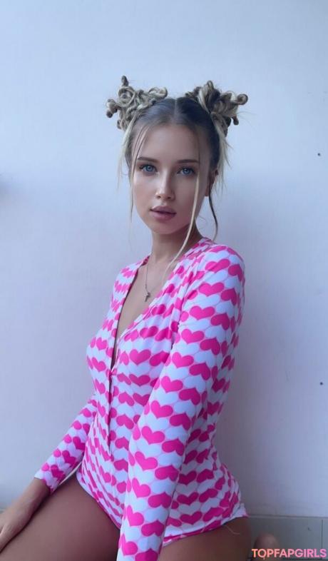 Polina nude leaked OnlyFans photo #173