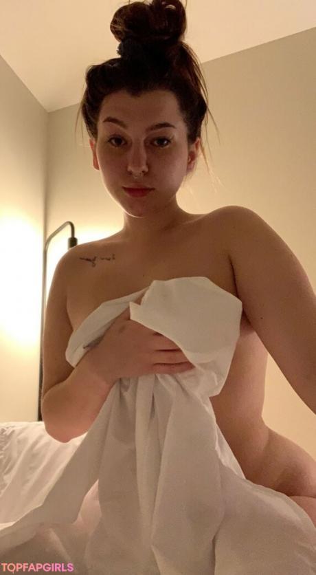 Maggierayelle nude leaked OnlyFans photo #1
