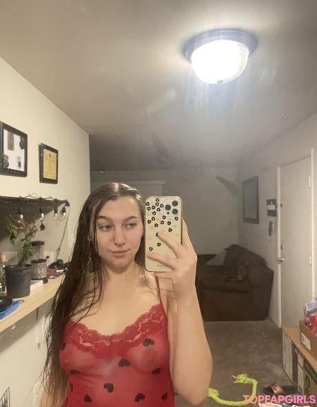Maggierayelle nude leaked OnlyFans photo #111