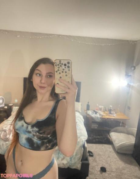 Maggierayelle nude leaked OnlyFans photo #132