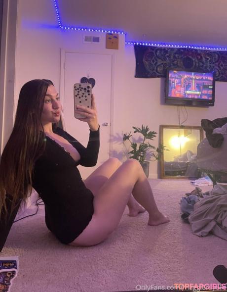 Maggierayelle nude leaked OnlyFans photo #60