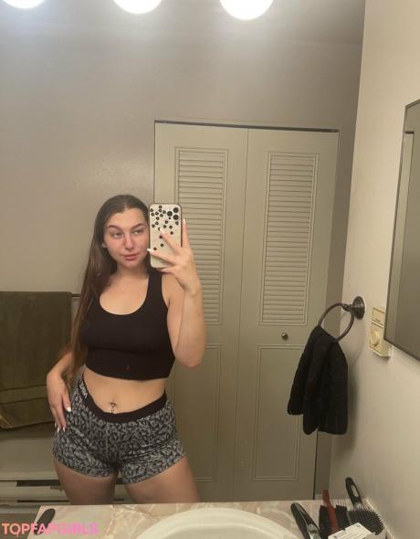 Maggierayelle nude leaked OnlyFans photo #79
