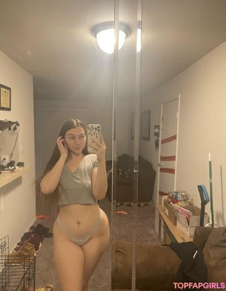 Maggierayelle nude leaked OnlyFans photo #95