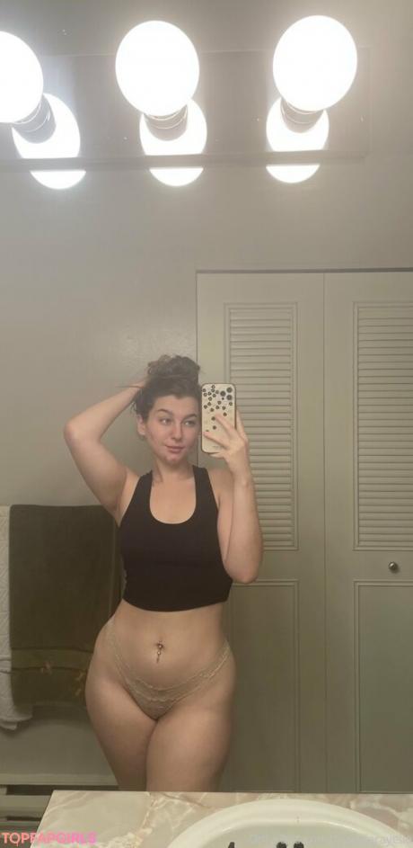 Maggierayelle nude leaked OnlyFans photo #96