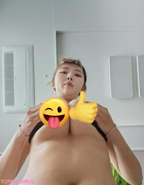 Velvet_7 nude leaked OnlyFans photo #542